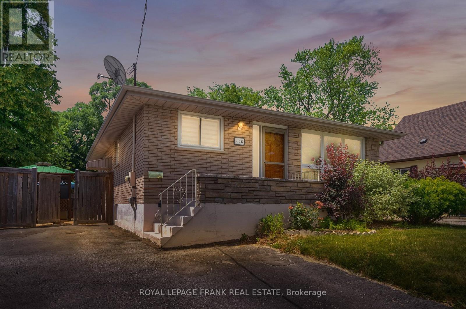 406 Wilson Rd N, Oshawa, ON L1G 6E5