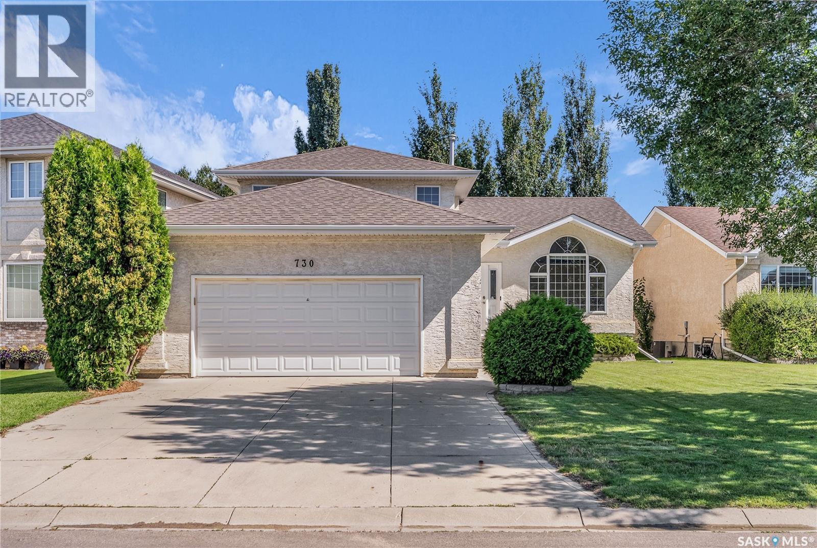 730 Chotem Cres, Saskatoon, SK S7N 4P1