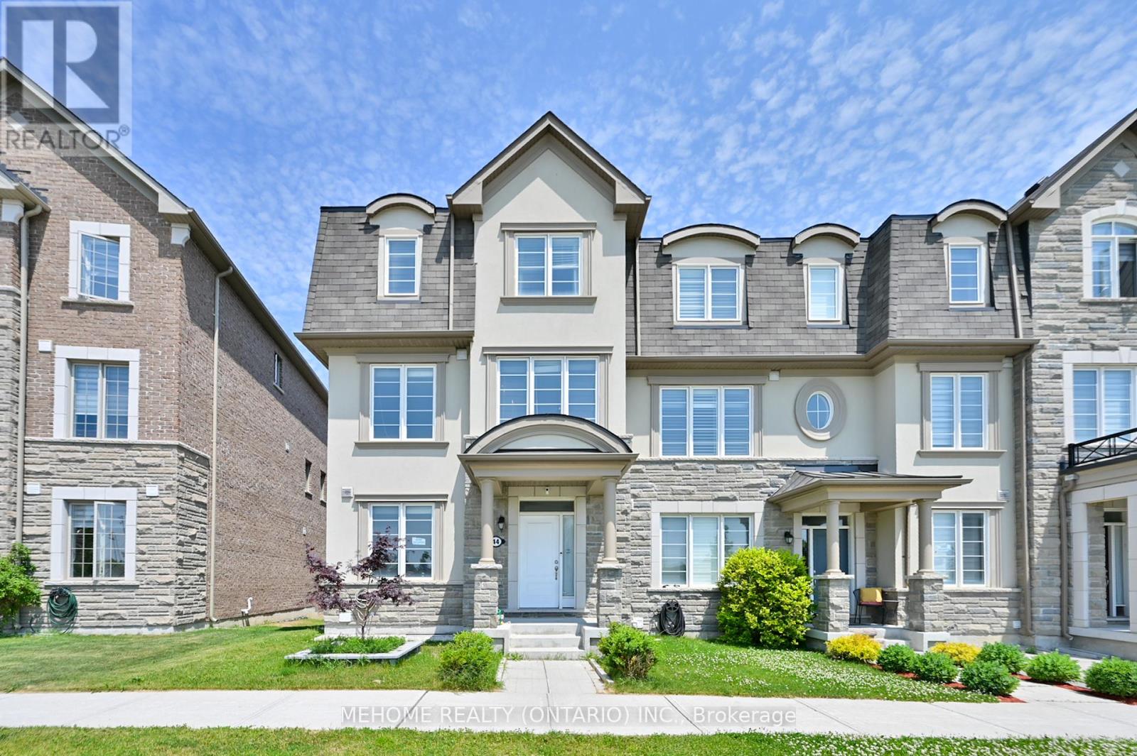44 William F Bell Pkwy, Richmond Hill, ON L4S 0K1