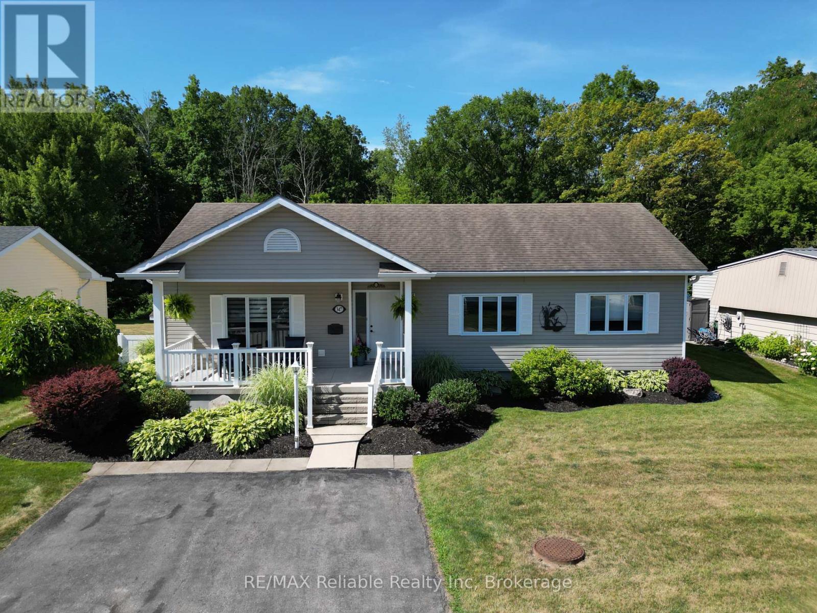 347 Shannon Blvd, South Huron, ON N0M 1T0