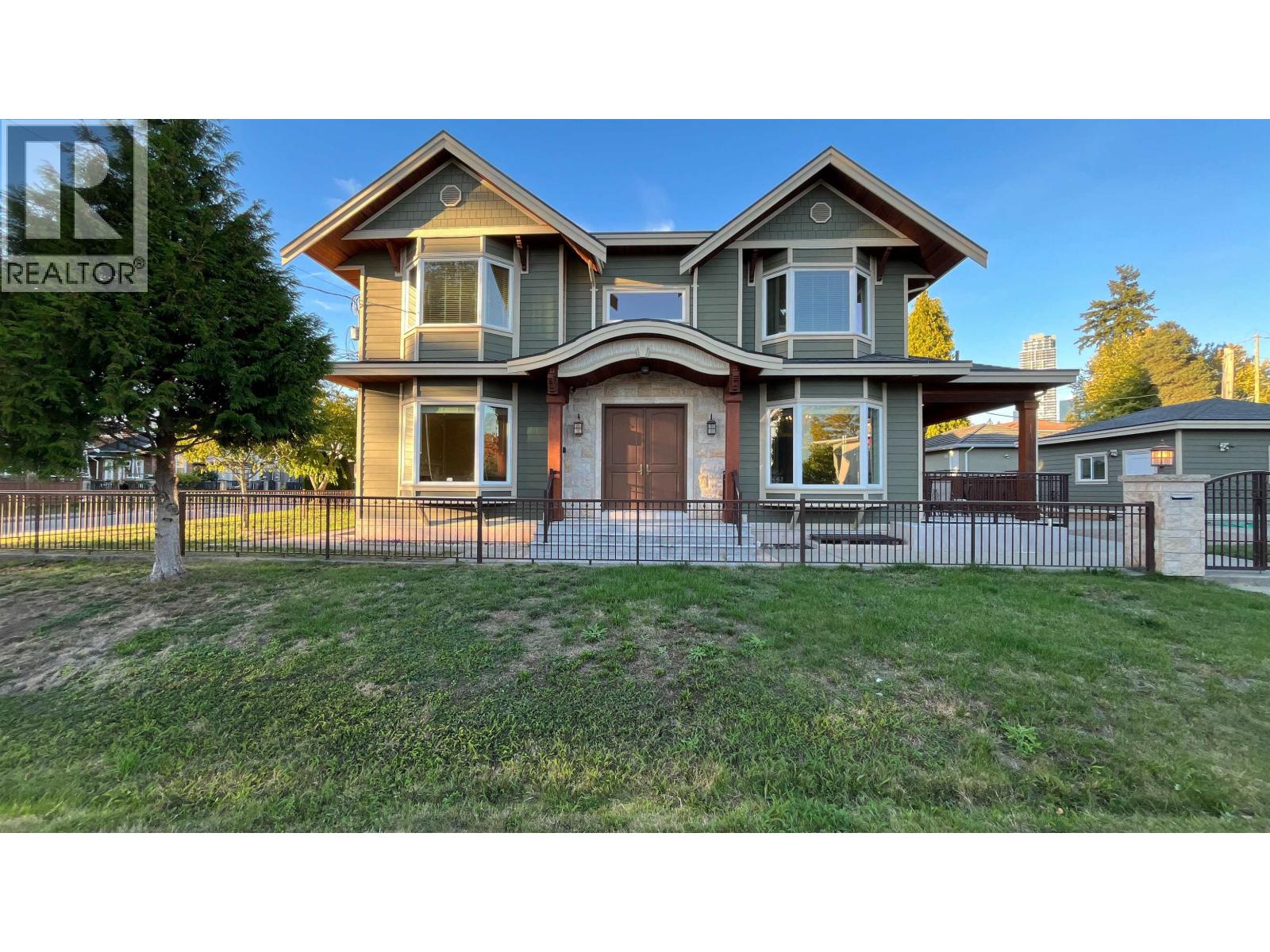 4319 Greta St, Burnaby, BC V5J 1N9