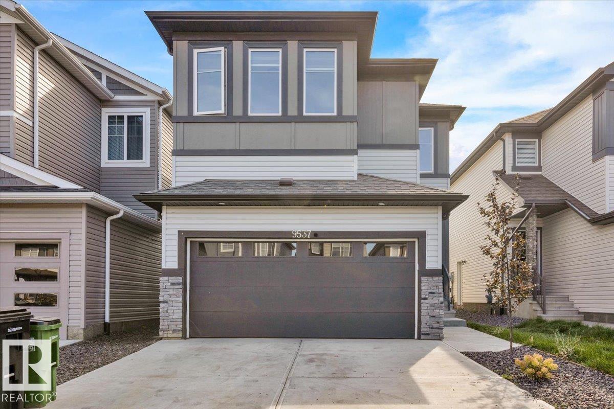 9537 Carson Bend Bn SW, Edmonton, AB T6W 5H6
