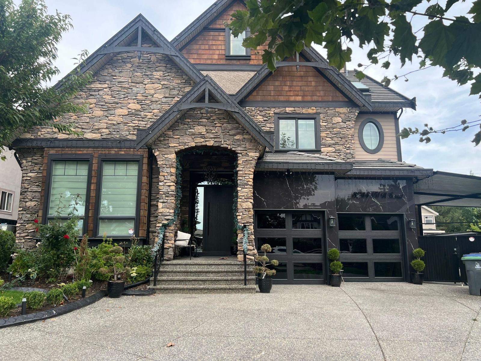 151 Street Unit 8244 #a, Surrey, BC V3S 8R1
