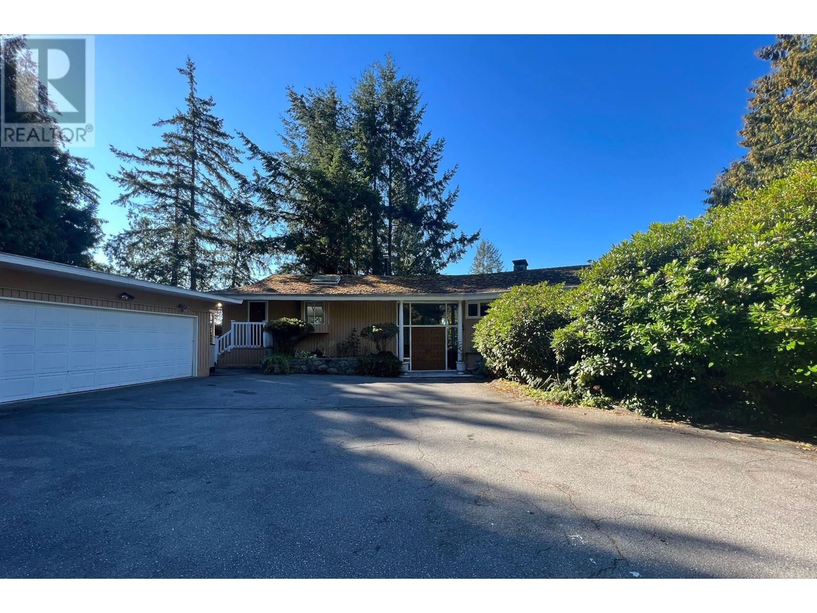4408 Woodpark Rd, West Vancouver, BC V7S 2W4