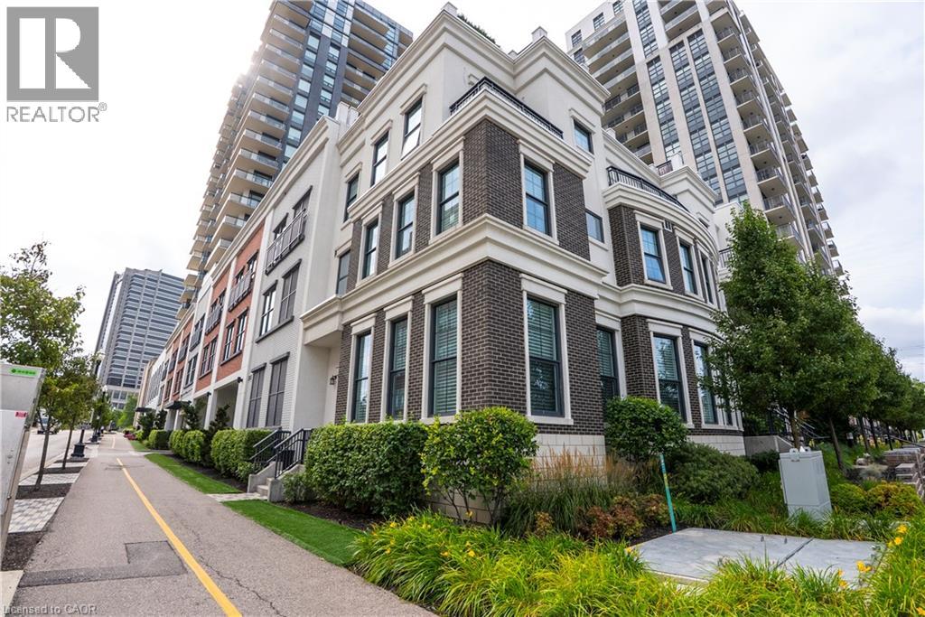 155 Caroline Street S Unit Th10, Waterloo, ON N2L 0J8
