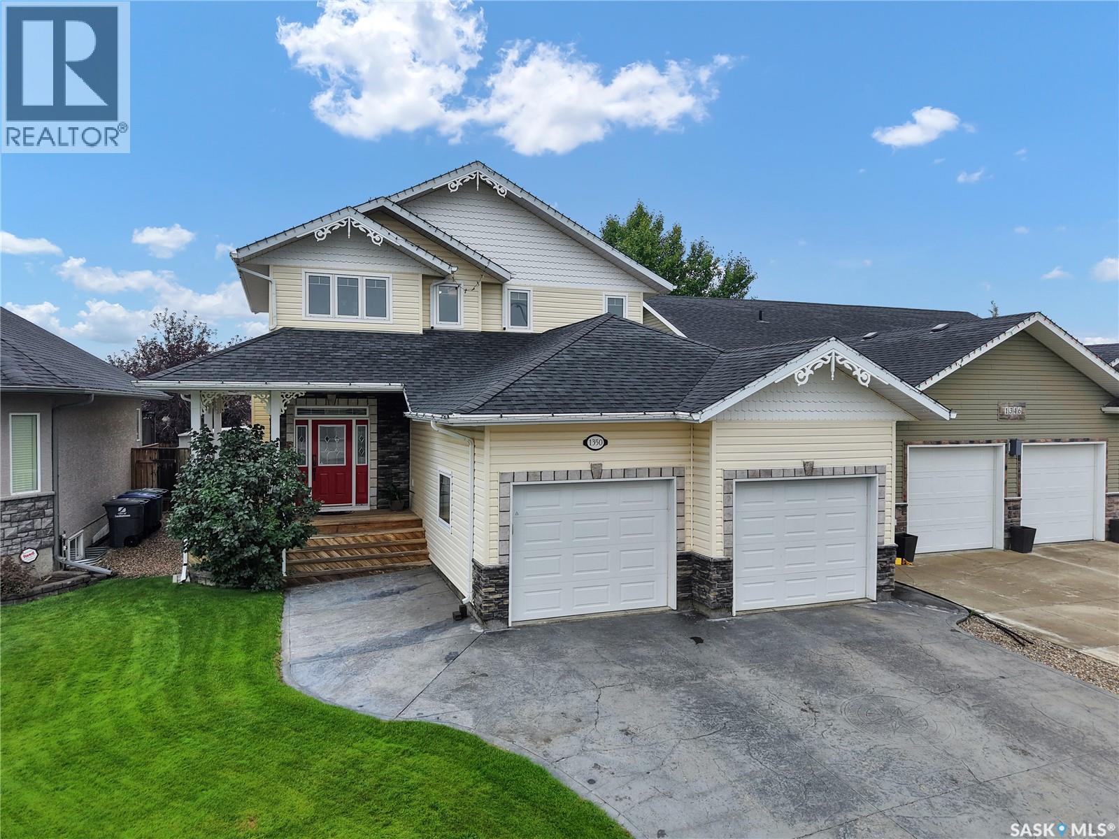 1350 Willowgrove Ter, Saskatoon, SK S7W 0A9