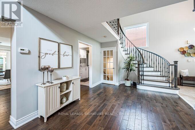 6874 Lisgar Dr, Mississauga, ON L5N 6V1
