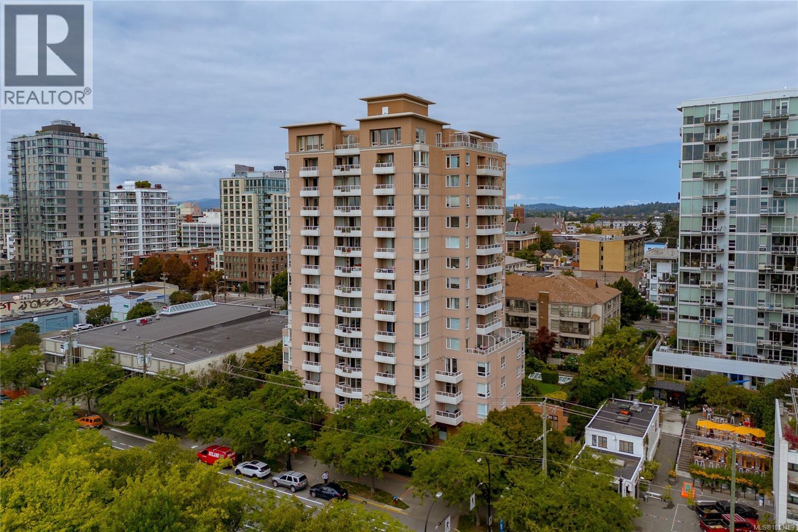 930 Yates St Unit 1008 St, Victoria, BC V8V 4Z3