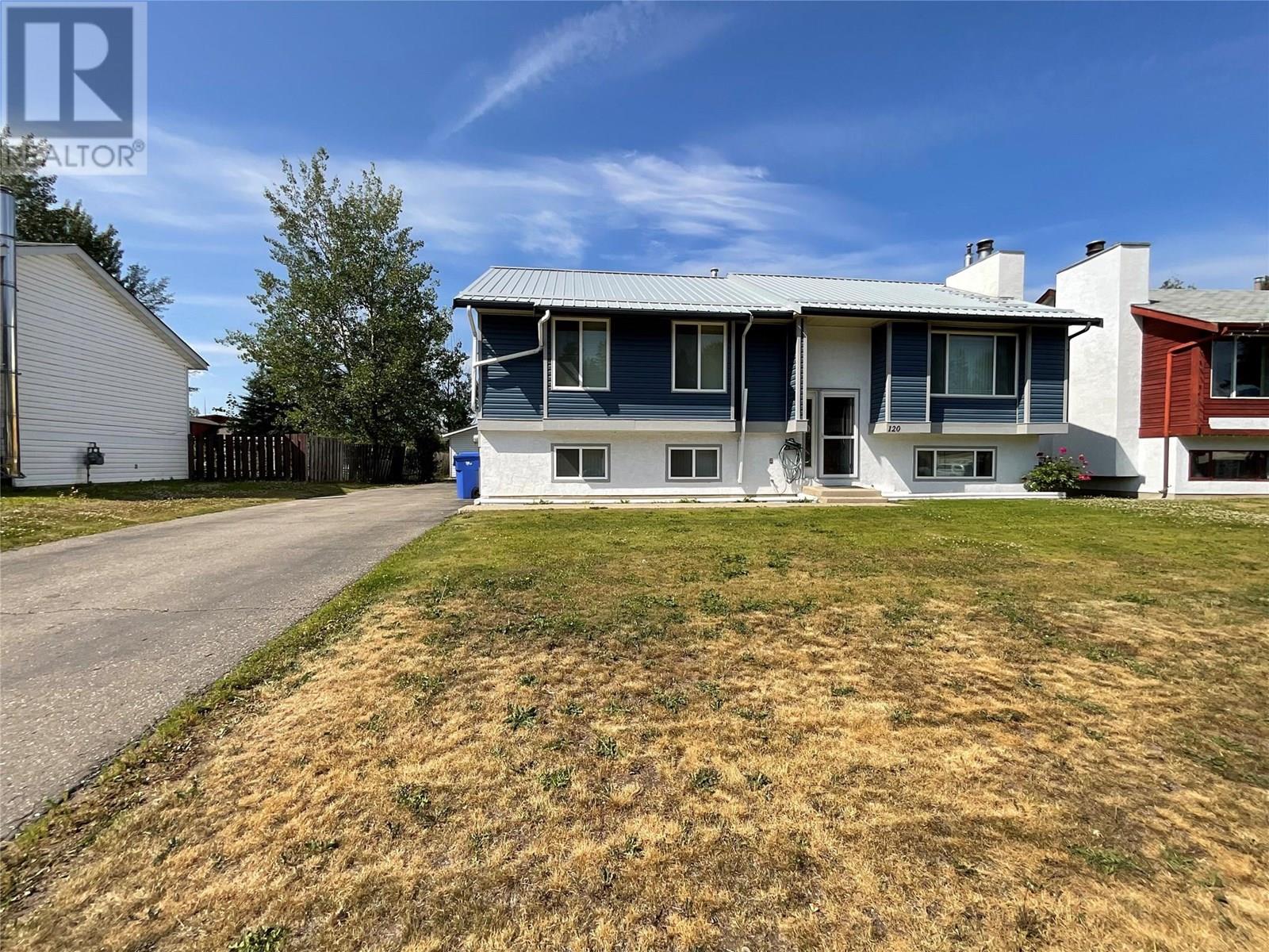 120 Ash Cres, Tumbler Ridge, BC V0C 2W0