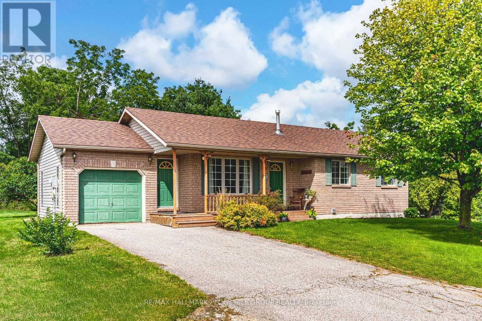 55 Marlow Cir, Springwater, ON L0L 1V0