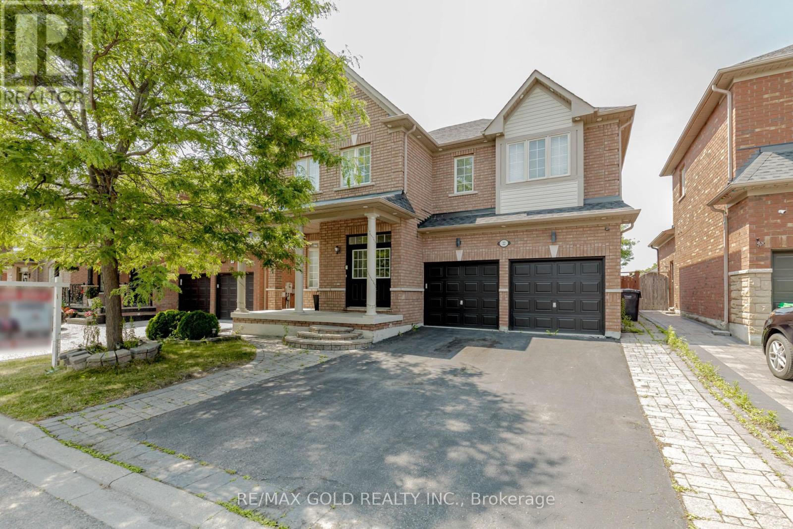 22 Ungava Bay Rd, Brampton Sandringham-wellington, ON L6R 3M5