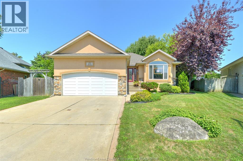 153 Purple Plum Dr, Kingsville, ON N9Y 3P5