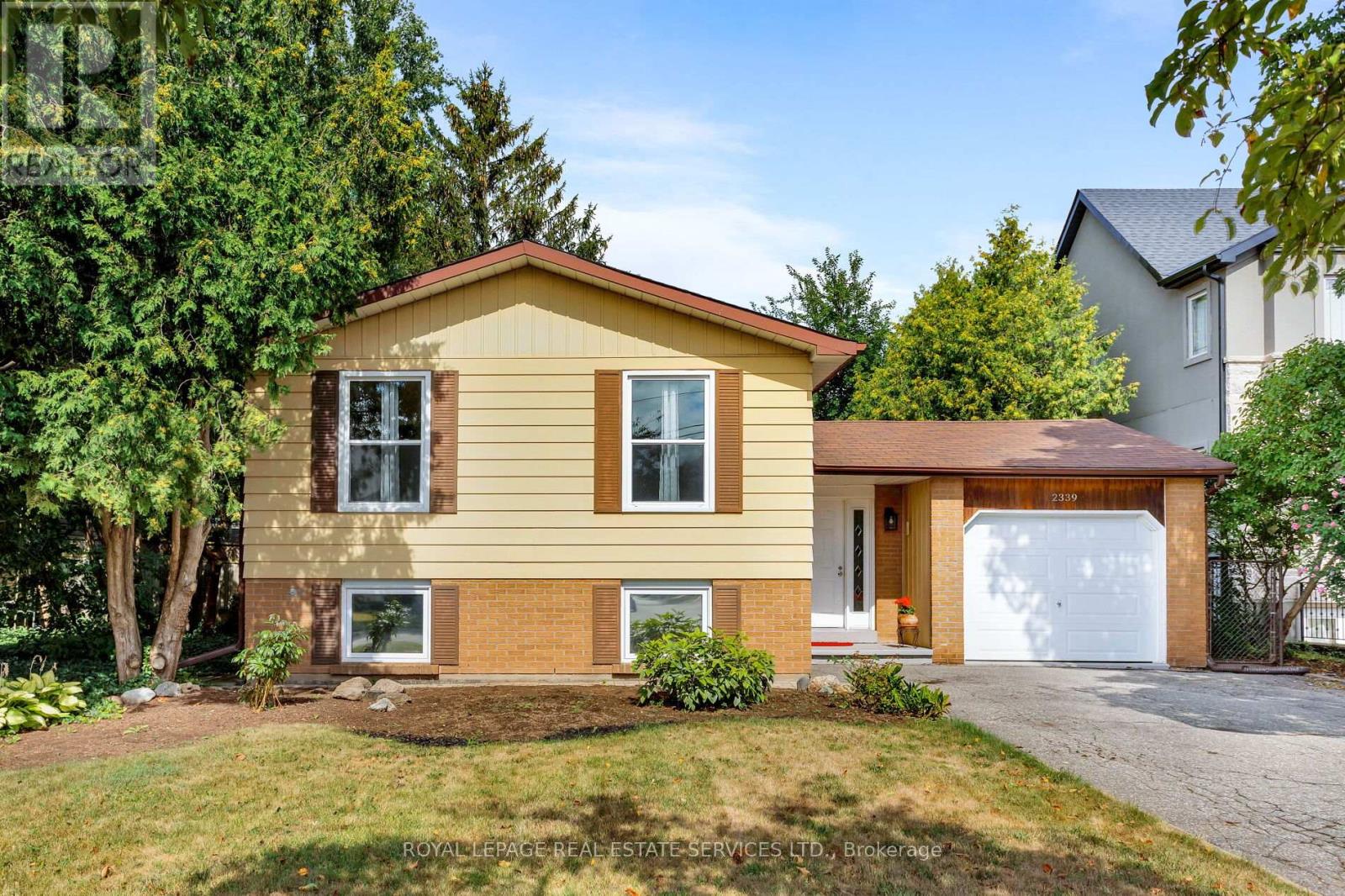 2339 Hixon St, Oakville, ON L6L 1T7