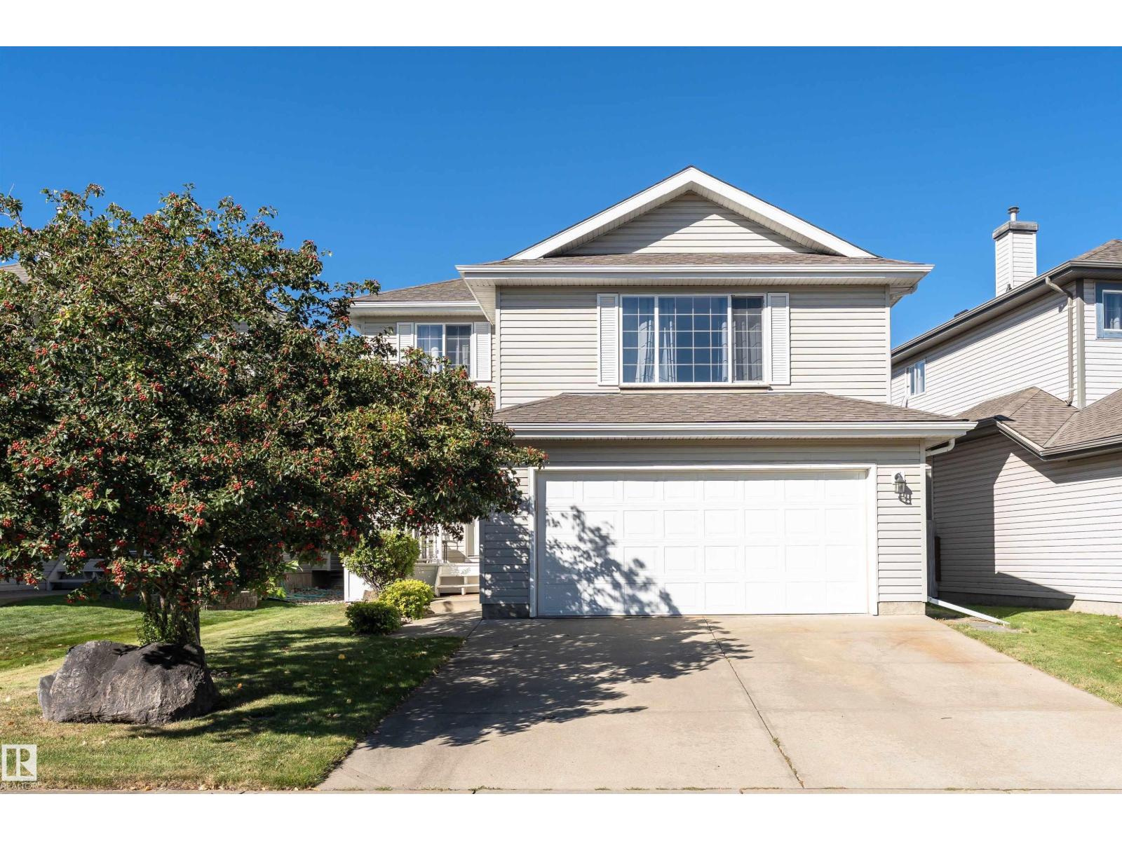 714 Green Wd NW, Edmonton, AB T5T 6T2