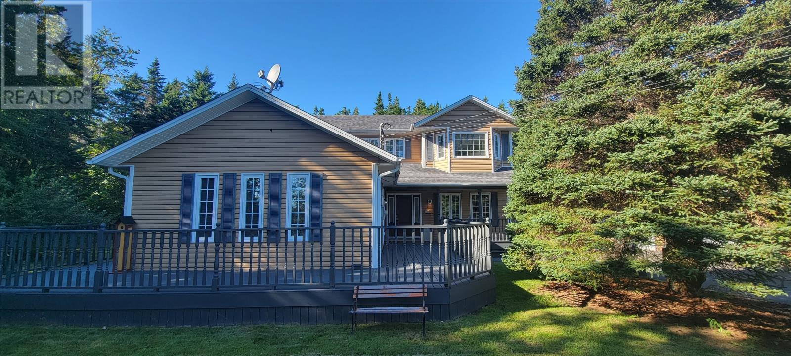 21 Atlantic St, Marystown, NL A0E 2M0