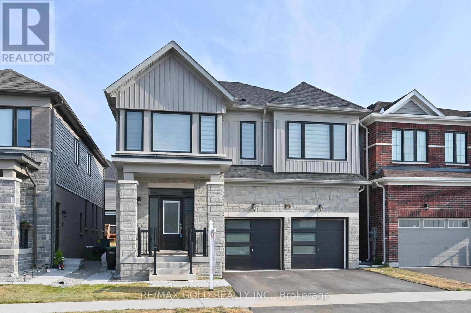 138 Nottingham Rd, Barrie, ON L9J 0L7