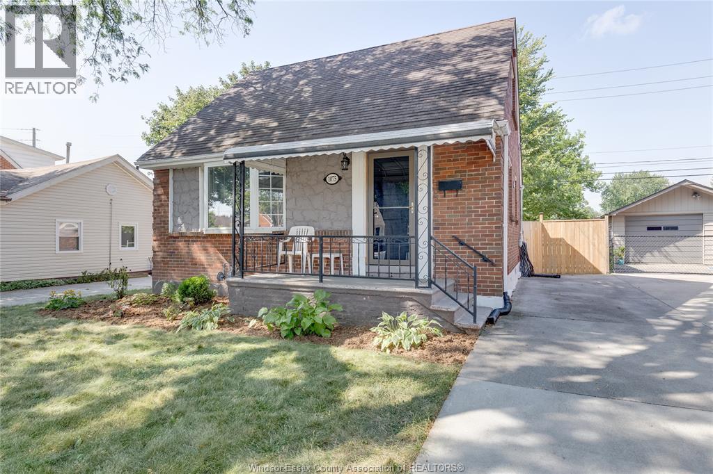 1075 Prado Pl, Windsor, ON N8S 2H6