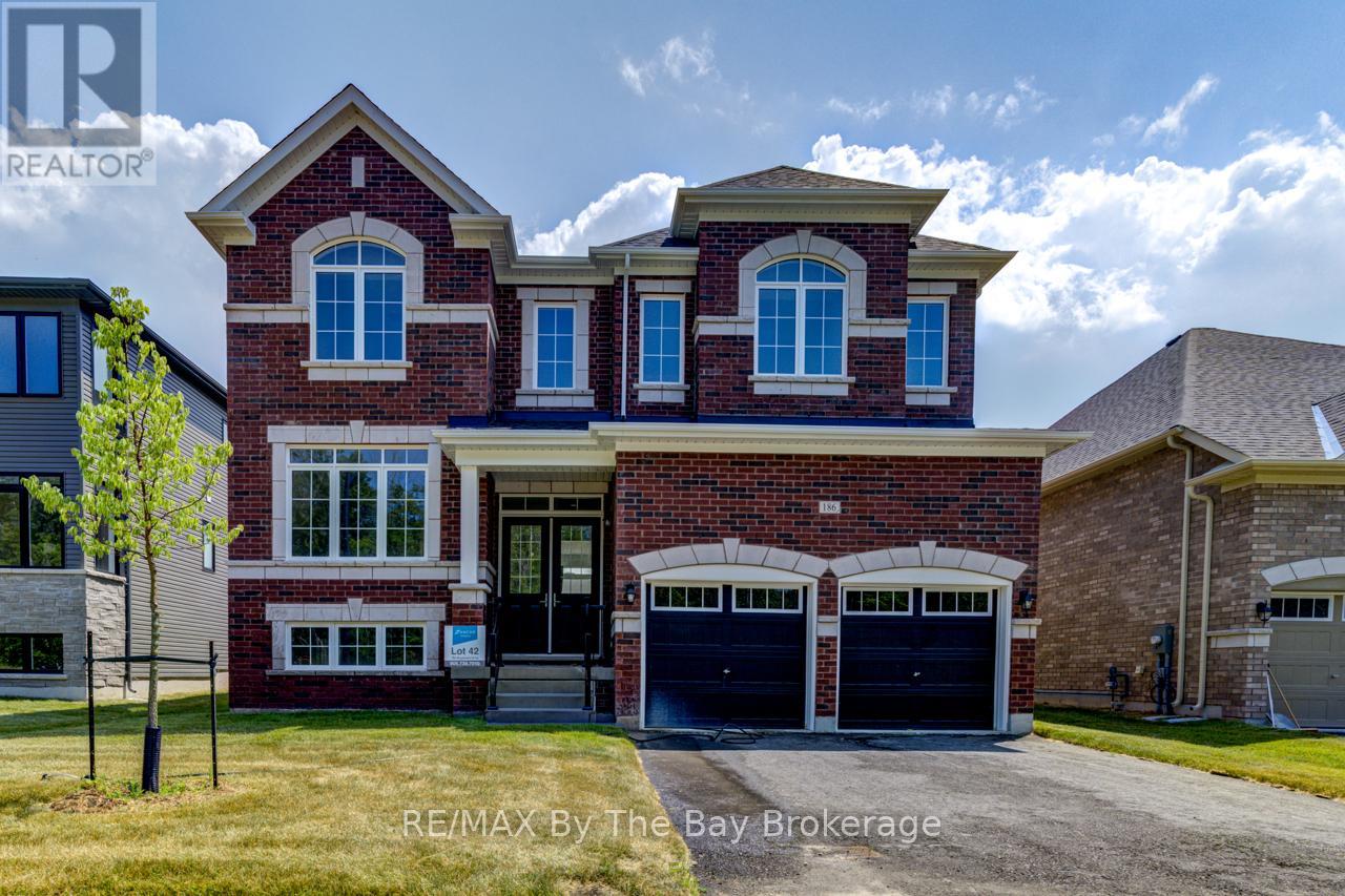186 Mapleside Dr, Wasaga Beach, ON L9Z 0L4