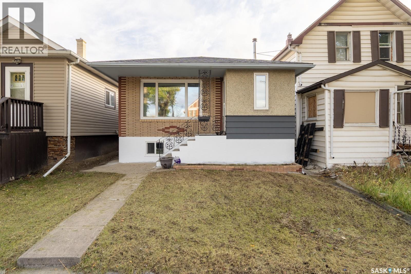 1321 Victoria Ave, Regina, SK S4P 0P2
