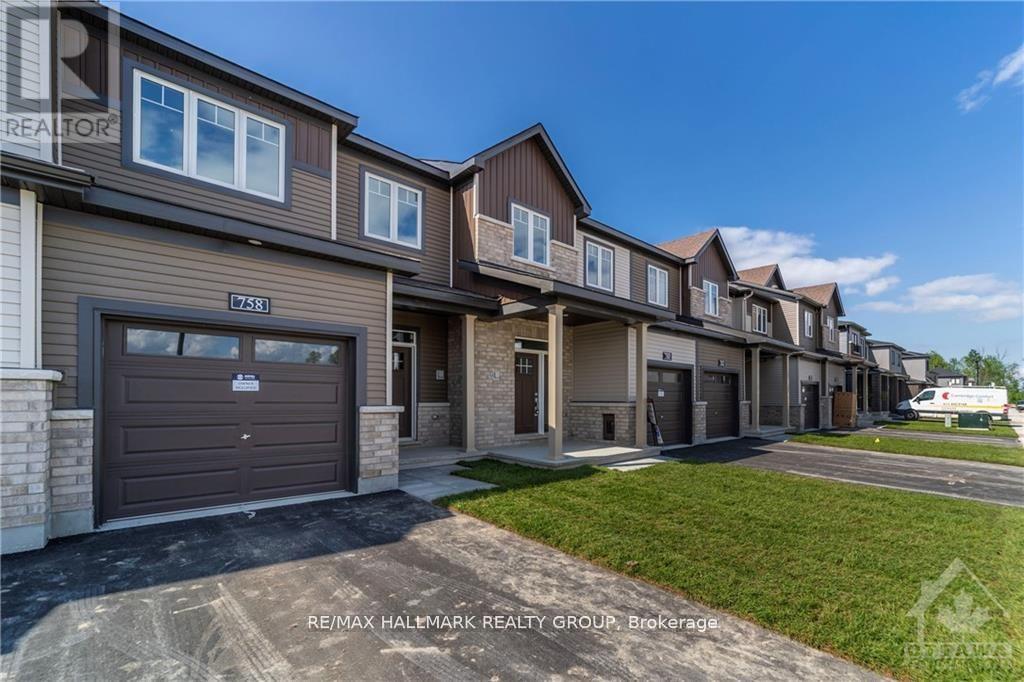 758 Jennie Trout Ter, Ottawa, ON K2W 0M2