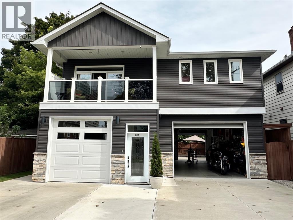 200 Brock St N, Sarnia, ON N7T 5Z3