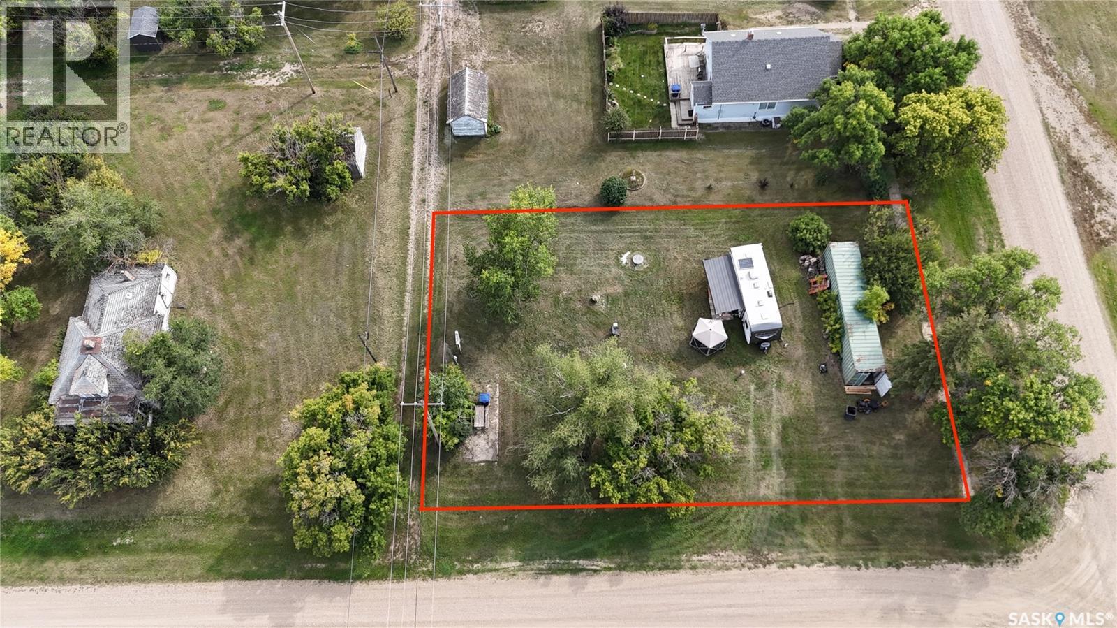 136 Railway Ave, Loreburn, SK S0H 2S0