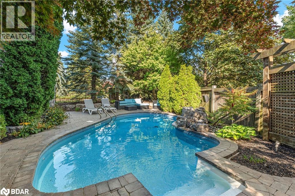 2000 Peak Pl, Oakville, ON L6H 5T2