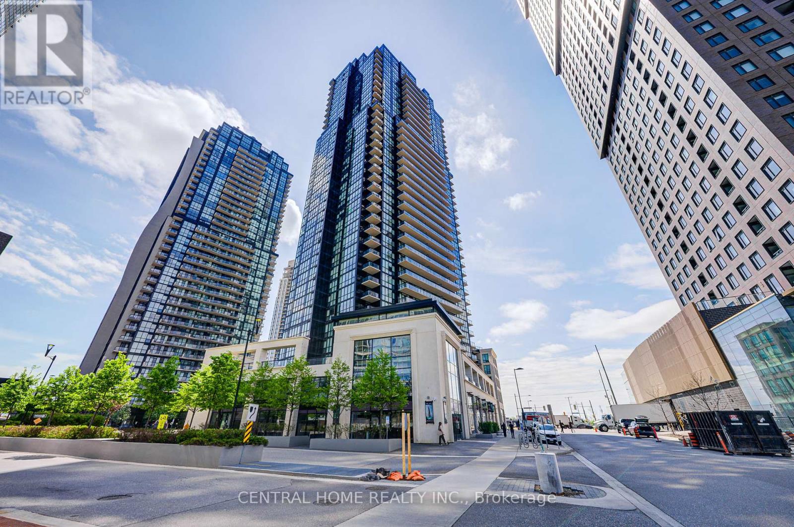 210 2910 Highway 7 Rd, Vaughan, ON L4K 0H8