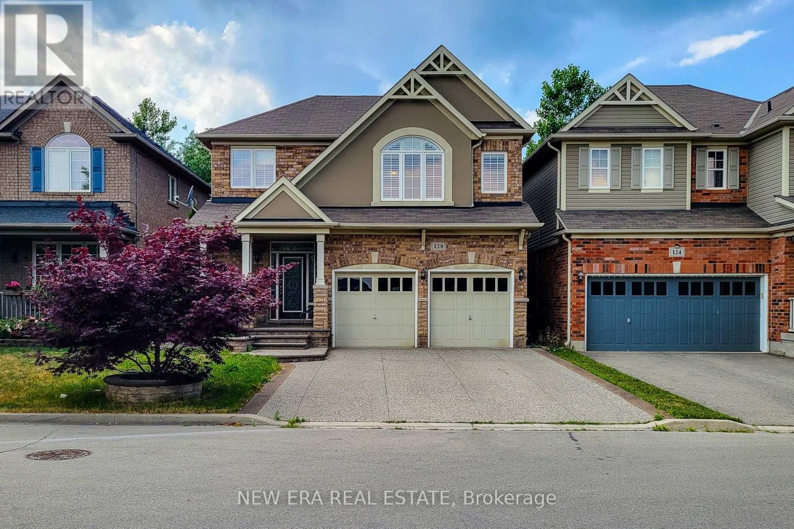 128 Montreal Cir, Hamilton, ON L8E 0C8