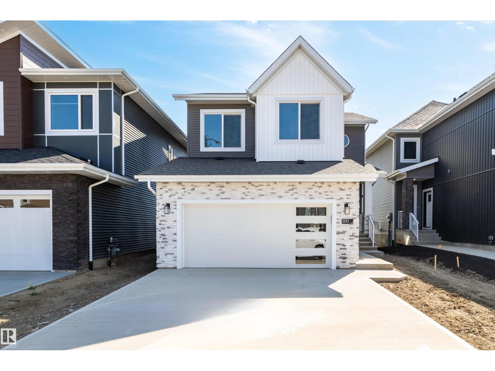 3331 Chickadee Dr NW, Edmonton, AB T5V 1R5