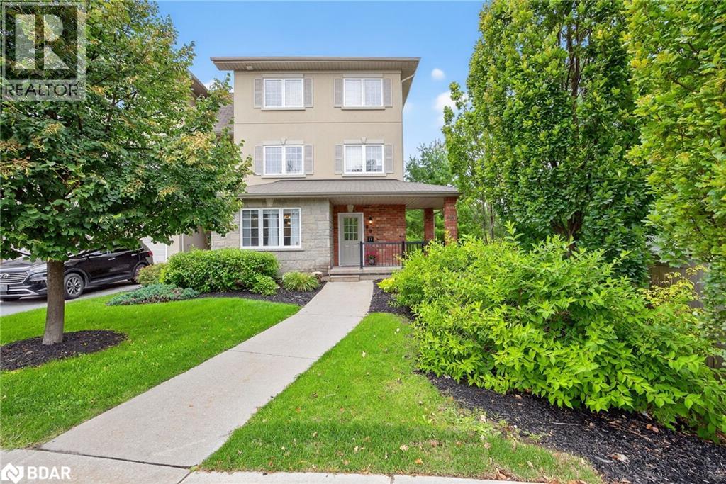 49 Ferndale Drive S Unit 8, Barrie, ON L4N 5W9