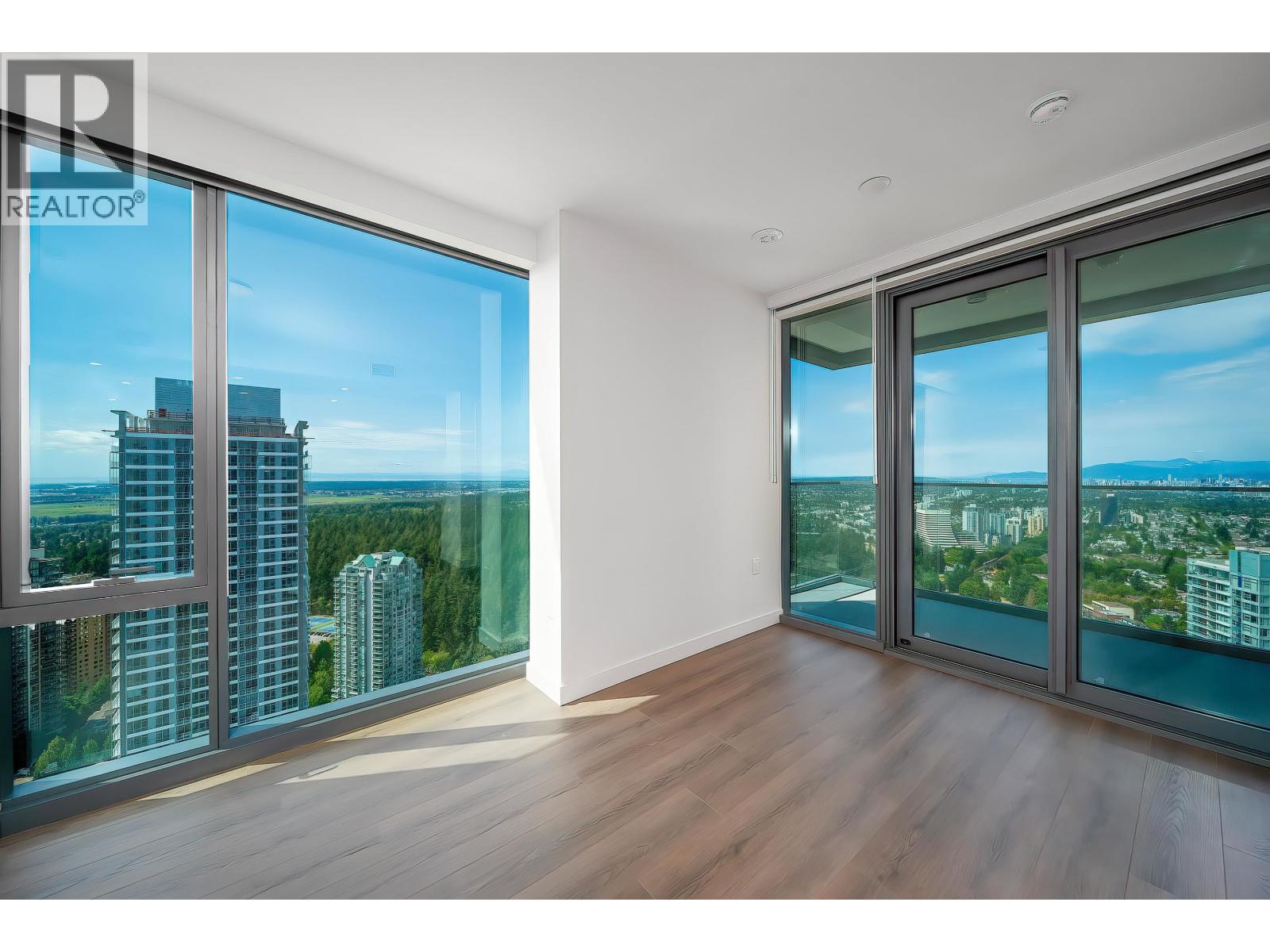 5987 Wilson Avenue Unit 3904, Burnaby, BC V5H 0L7