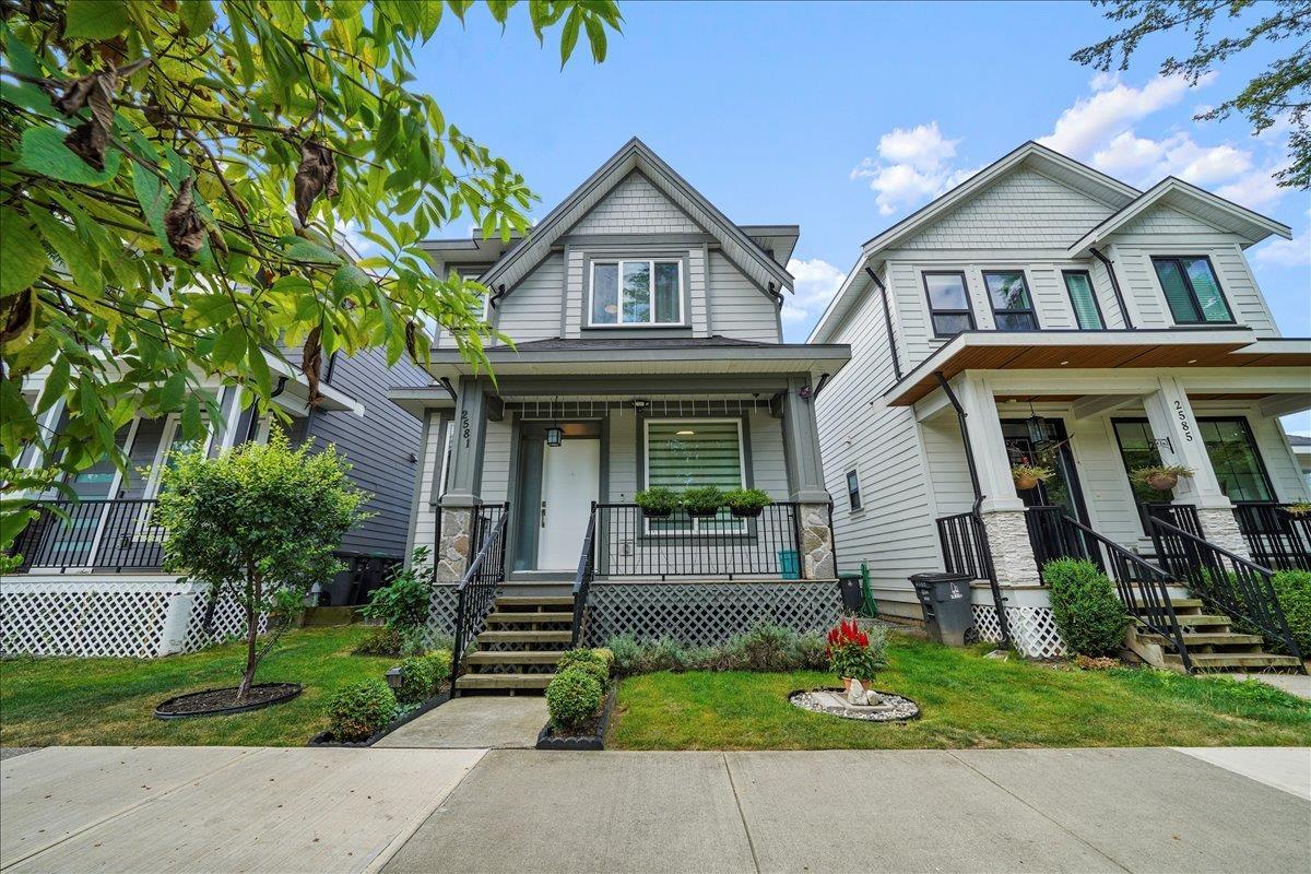 168 Street Unit 2581, Surrey, BC V3Z 0A7