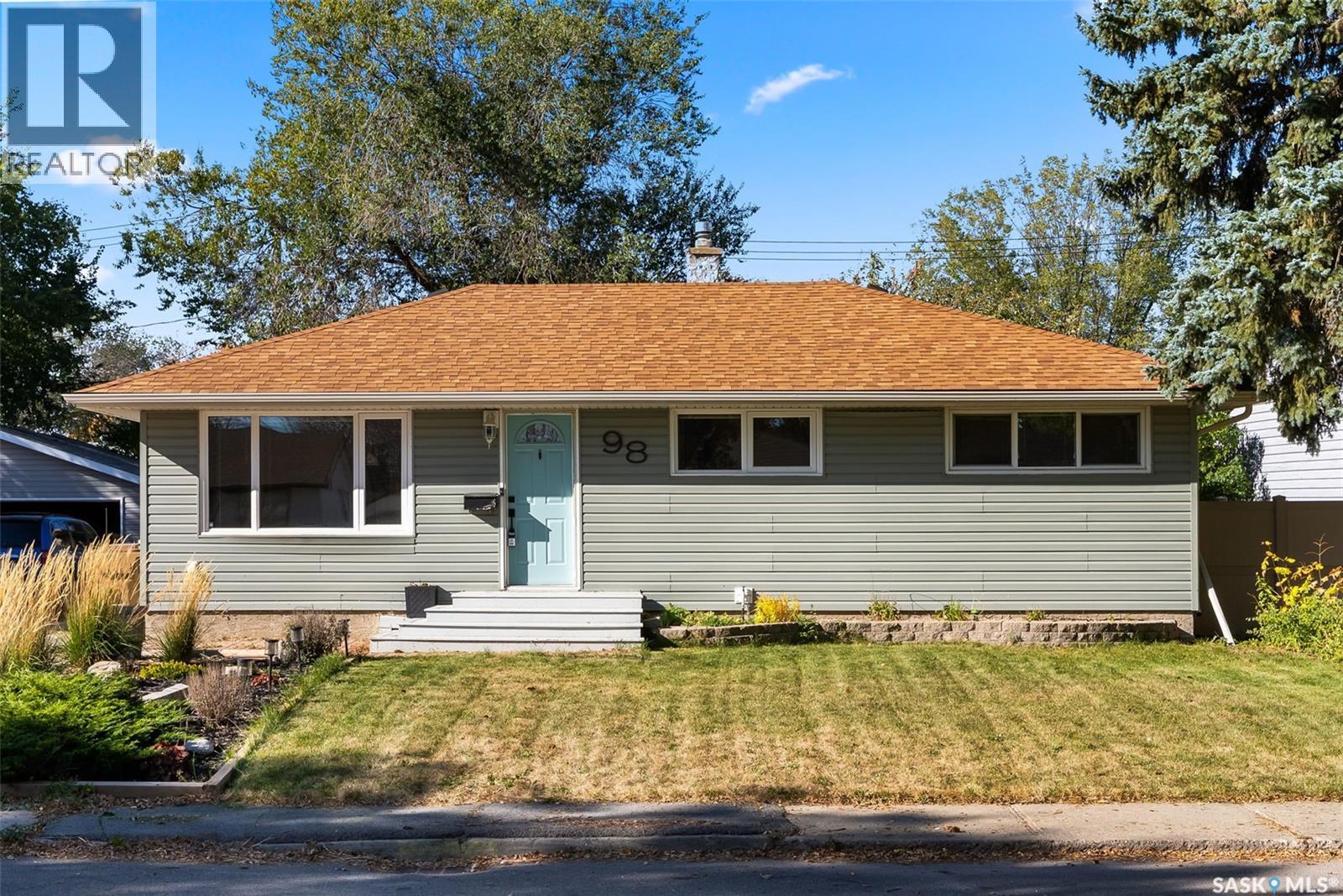 98 Coldwell Rd, Regina, SK S4R 4K5