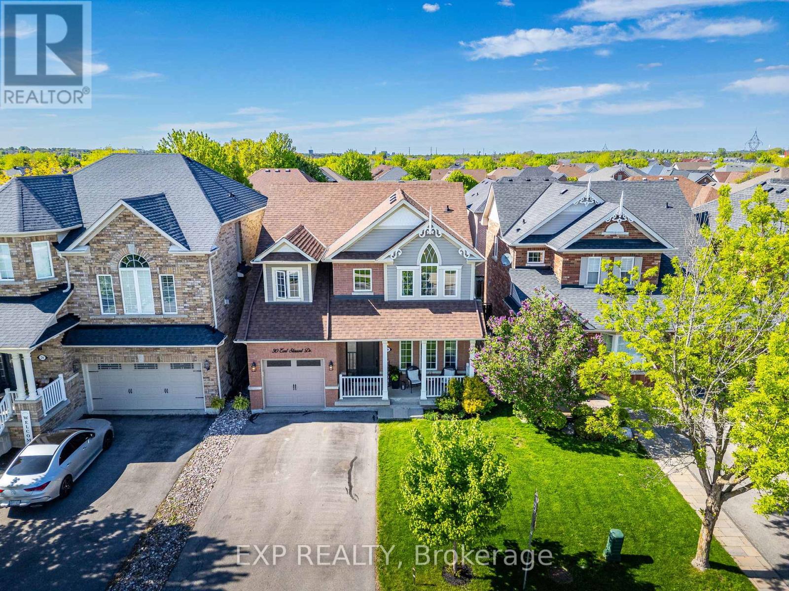 30 Earl Stewart Dr, Aurora, ON L4G 7R3