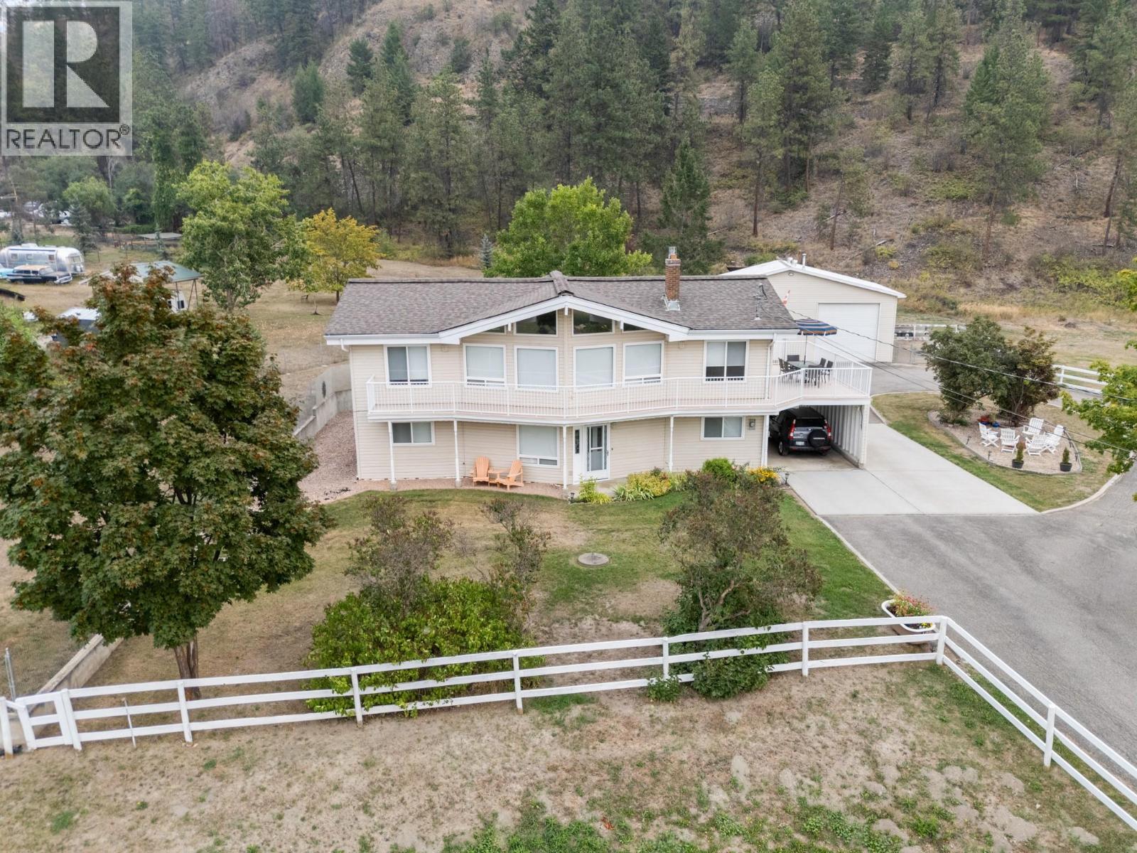 535 Curtis Rd, Kelowna, BC V1V 2G6