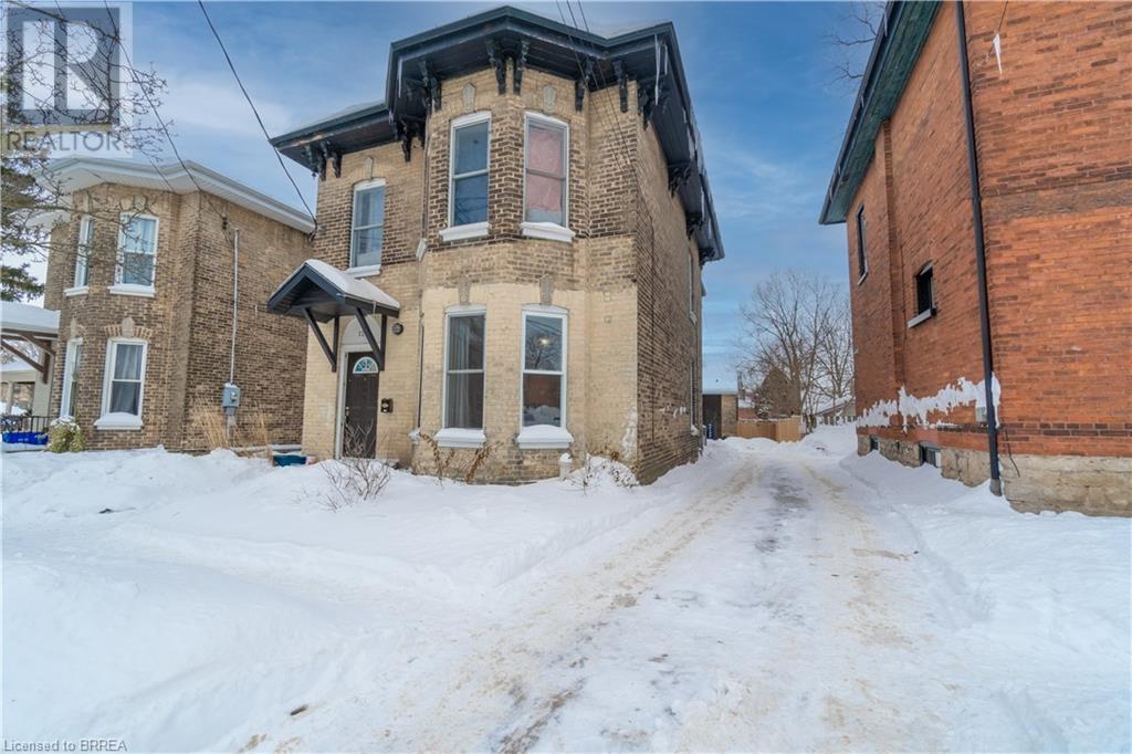 120 George St, Brantford, ON N3T 2Y6