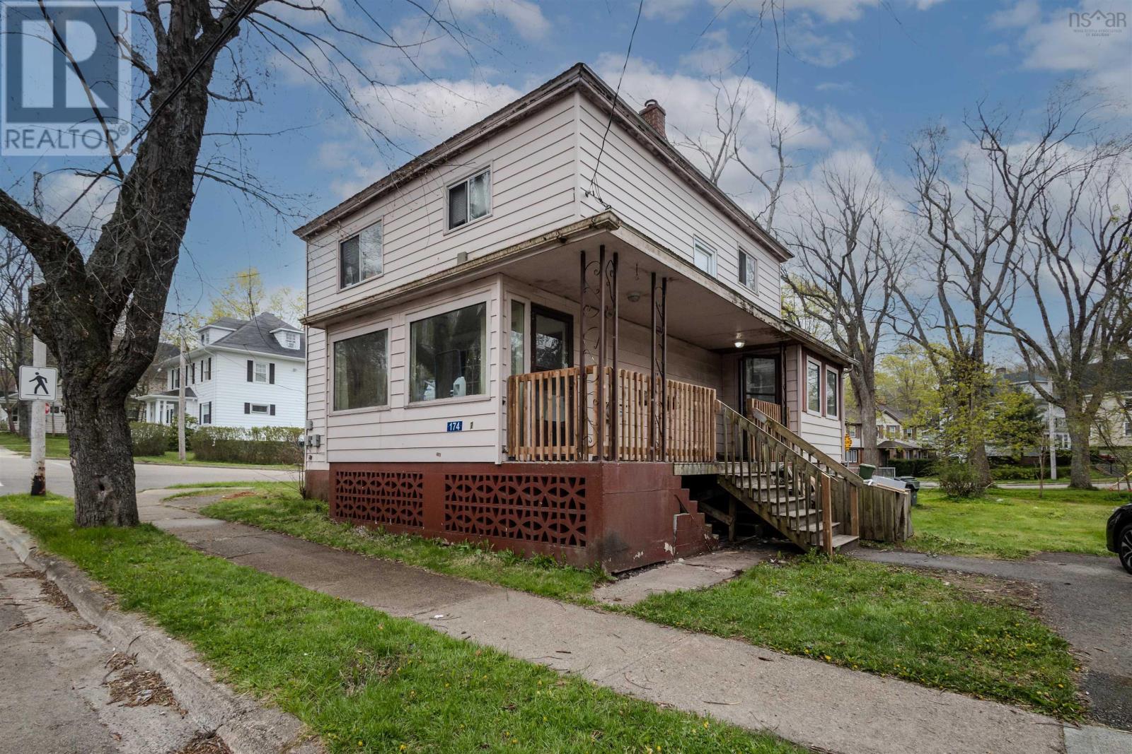 174 Brookland St, Sydney, NS B1P 5B6