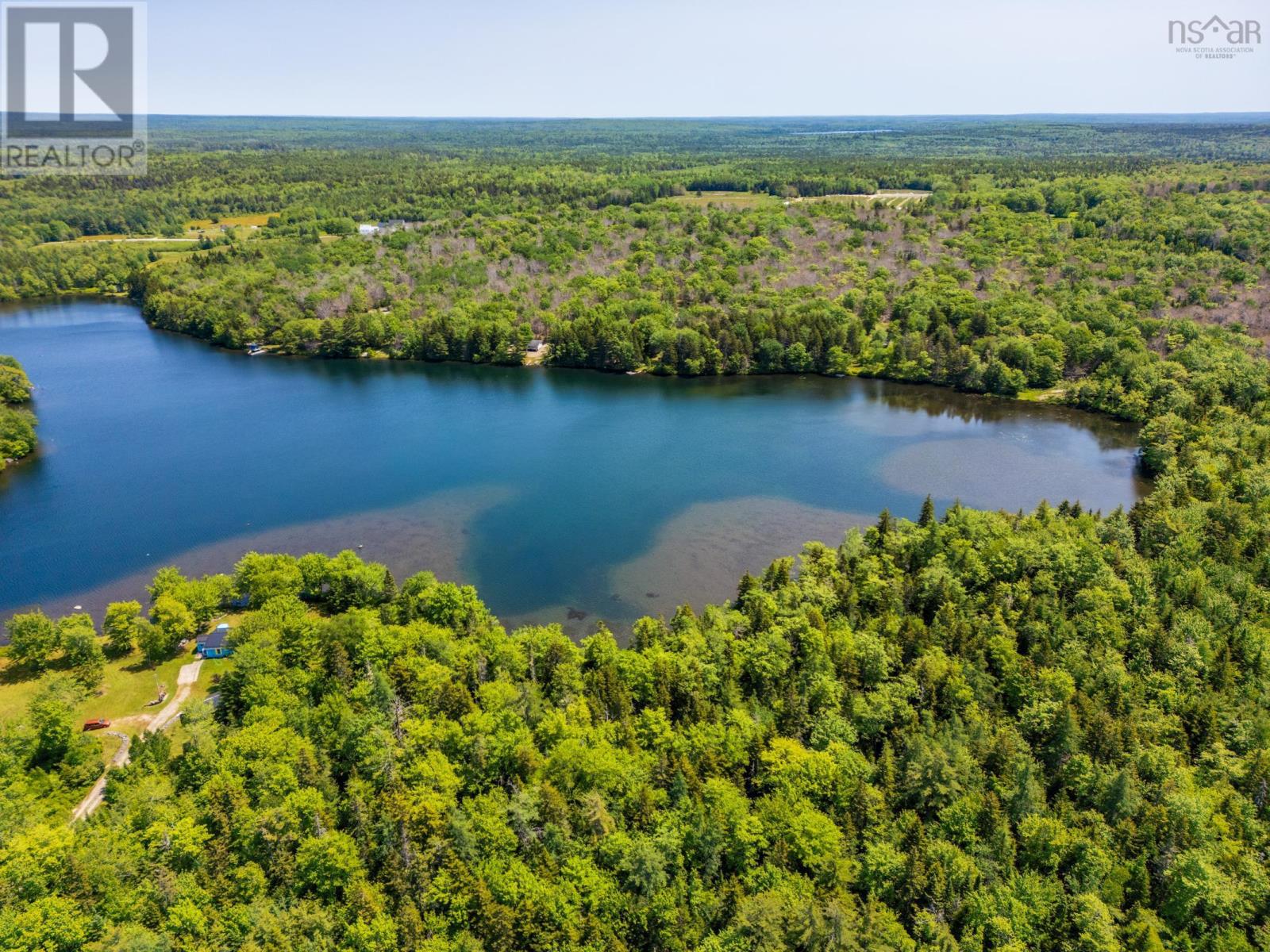 4 Depot Rd, East Kemptville, NS B5A 5P7