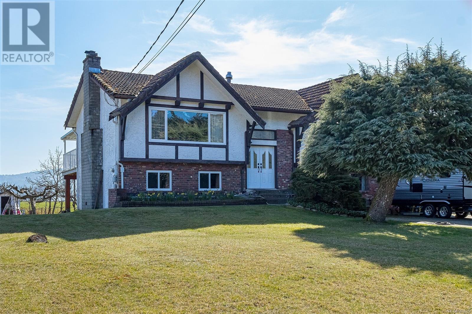 154 Castle Cross Rd, SALT SPRING ISLAND, BC V8K 2G2 MLS 960086