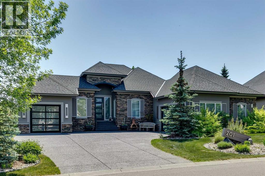 201 Heritage Isle, Heritage Pointe, AB T1S 4J9