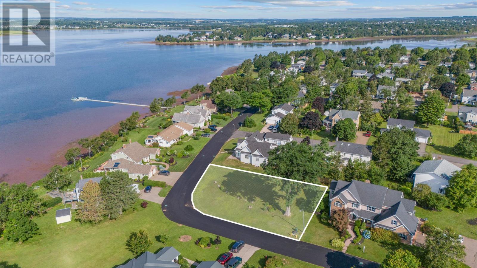 67 Brittany Dr, Charlottetown, PE C1A 9L8