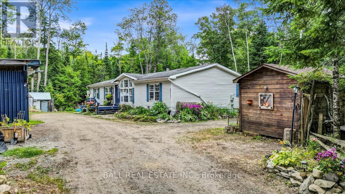 5005 Loop Rd, Highlands East, ON K0L 2A0