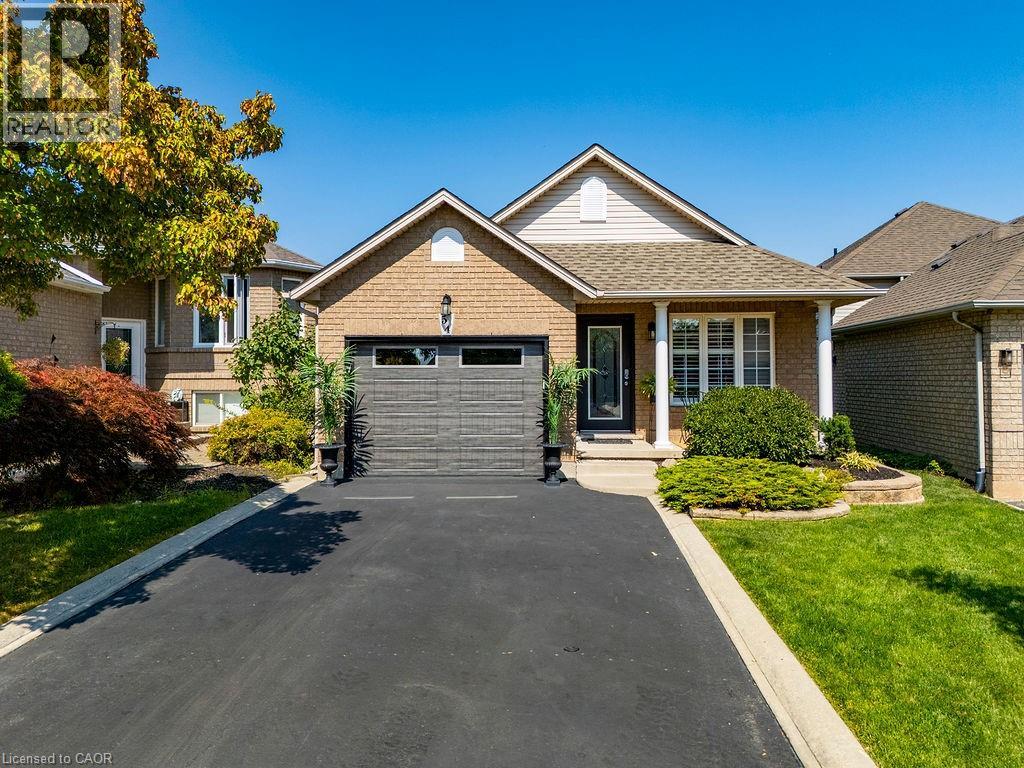54 Briarose Pl, Hamilton, ON L9C 7V3