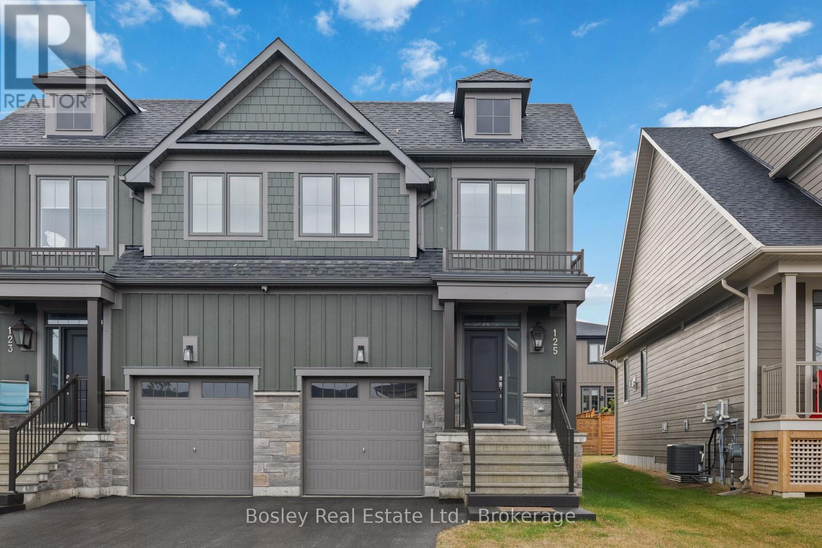 125 Courtland St, The Blue Mountains, ON L9Y 5L8