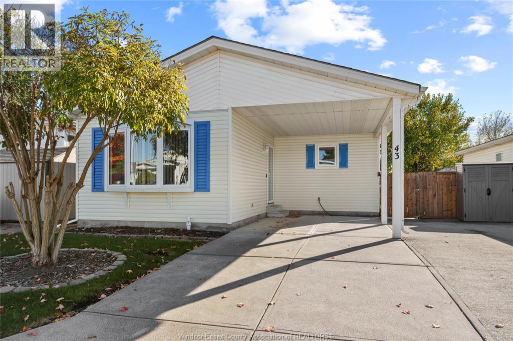 43 Cherry St, Essex, ON N0R 1J0