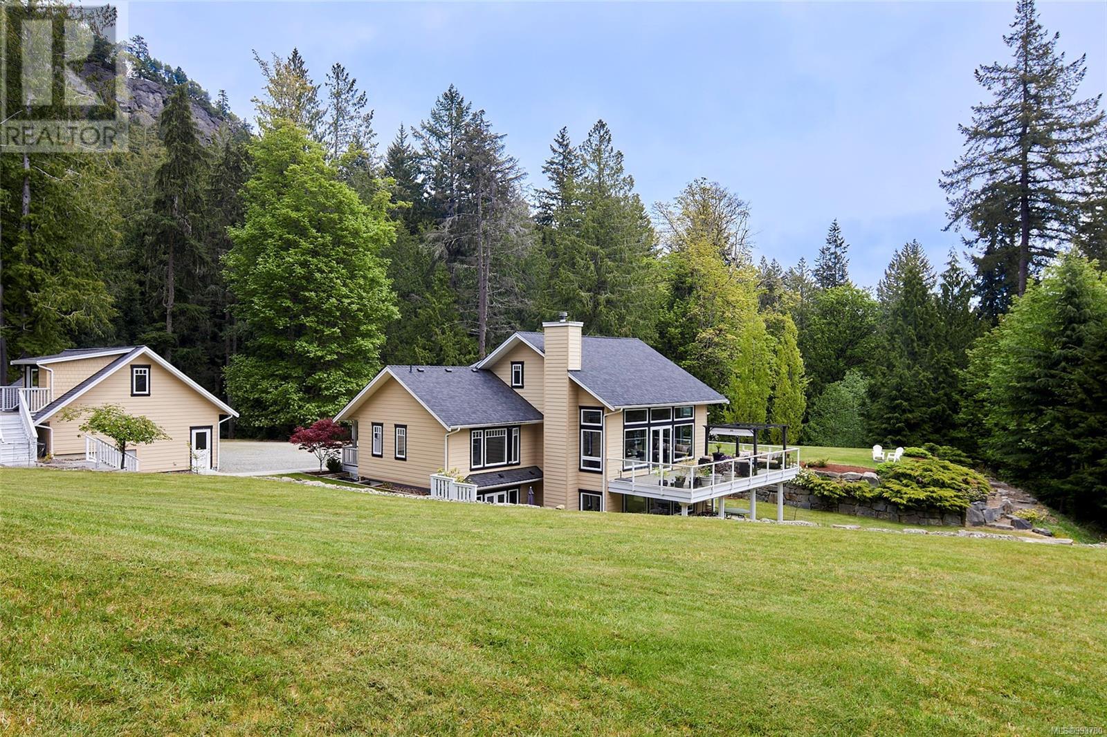 571 Cranberry Rd, Salt Spring, BC V8K 2H2