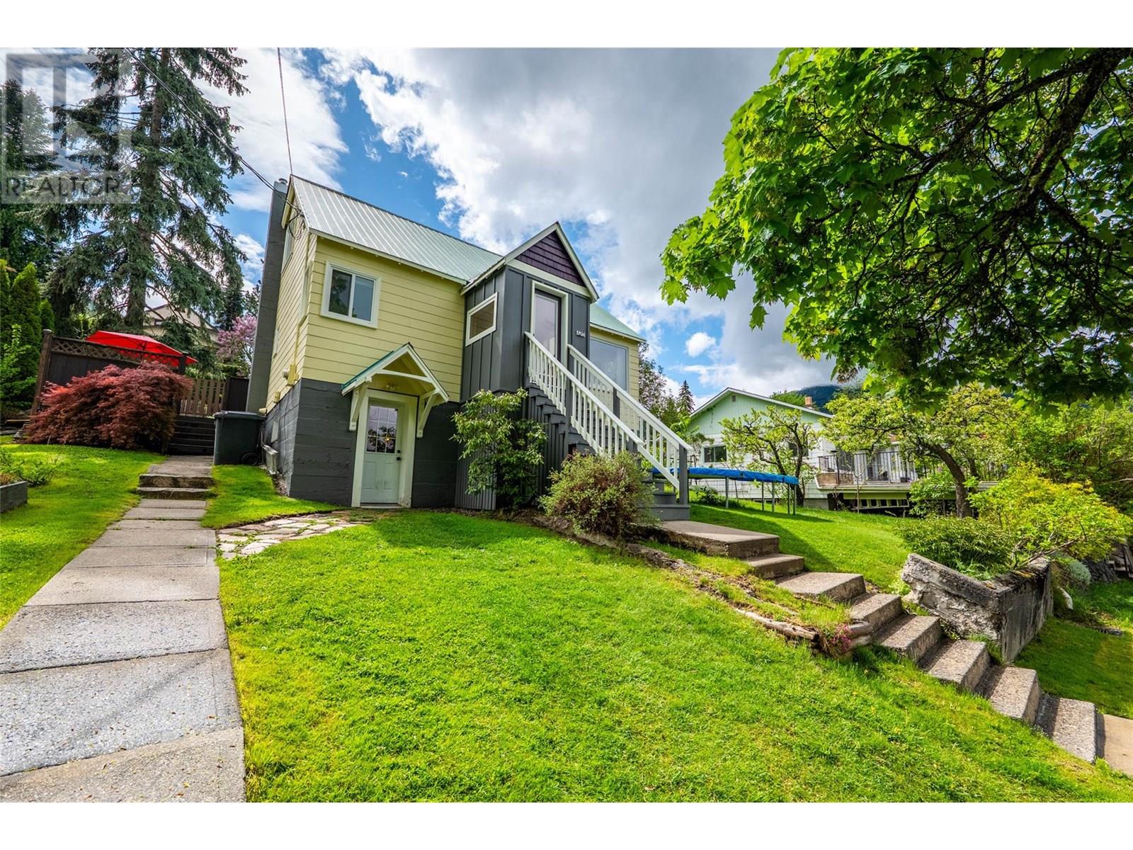 620 Innes St, Nelson, BC V1L 5G2