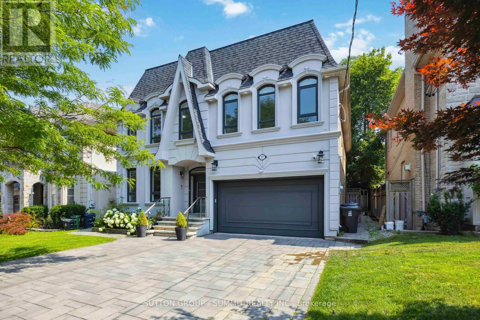 127 Munro Blvd, Toronto, ON M2P 1C7