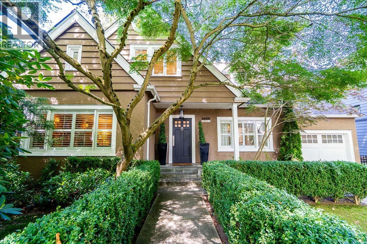 3821 W Broadway, Vancouver, BC V6R 2C2